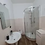 לינה וארוחת בוקר Monti 3*